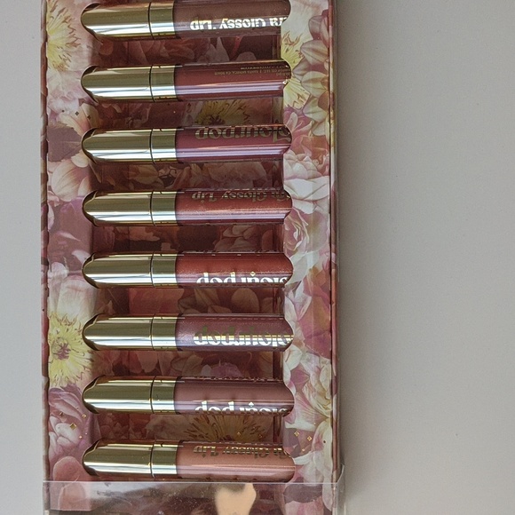 Colourpop Voulez Vous ultra glossy lip set - Picture 3 of 3